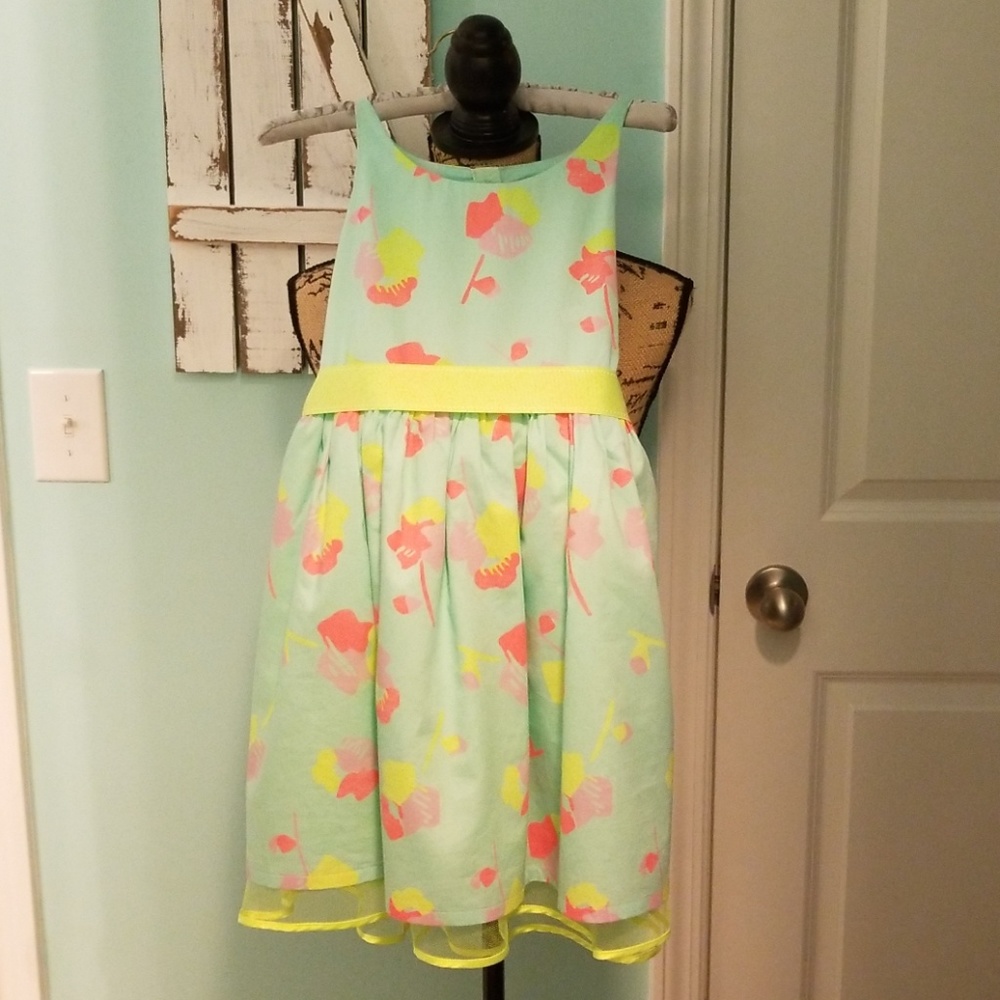 Girls multicolored dress